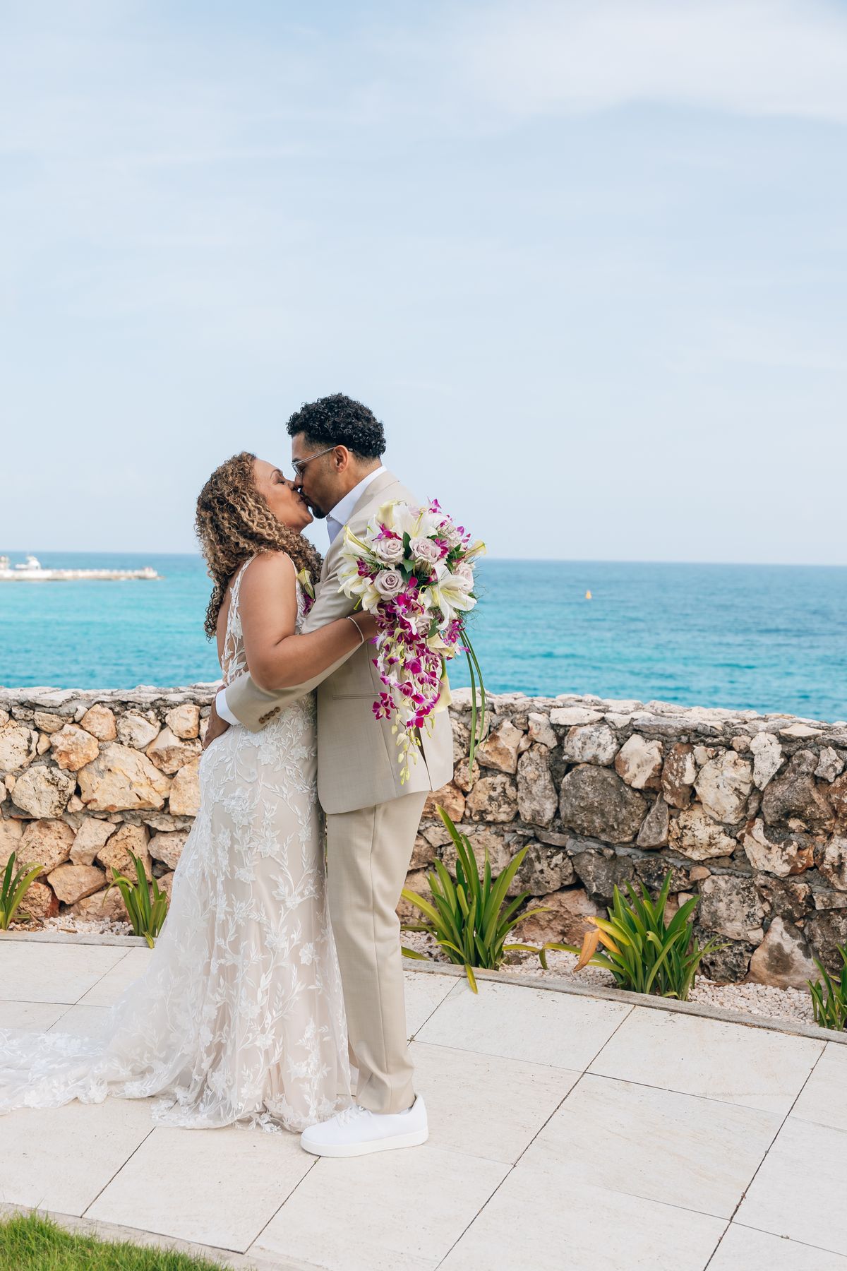 Angie & Danny - Private oceanfront villa